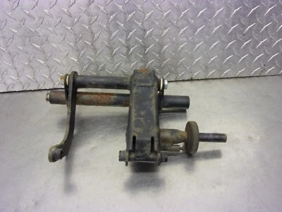 947  B VESPA PIAGGIO GTV 250IE 2009 OEM ENGINE MOUNT SUPPORT BRACKET - image 1 of 4