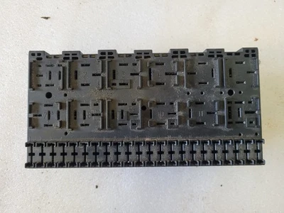 VW GOLF JETTA MK2 1988-92 GTi 8v 16v CE2 MAIN ELECTRICS FUSE RELAY BOX 357937039 - Image 1 of 4