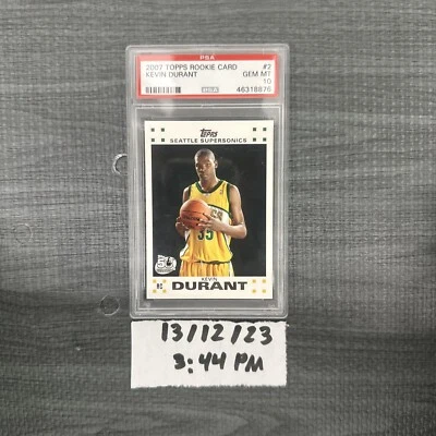 Tarjeta de novato Topps 2007 Kevin Durant #2 PSA 10 Foto 1 de 2