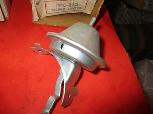 DODGE &TRUCKS -DART-PLYMOUTH FURY VALIANT -1969-1977 NEW Vacuum Advance - Bild 1 von 2