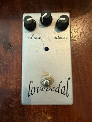 Pedal de Guitarra Lovepedal Fuzz Efectos de Distorsión 100% Probado y Funcionamiento Foto 1 de 3