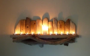Precioso estante de madera a la deriva en mal estado elegante, rústico y único, soporte para velas con luz en T - Imagen 1 de 4