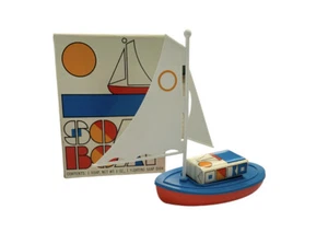 VTG Avon SOAP BOAT - SAILBOAT Floating Soap Dish  - Picture 1 of 7