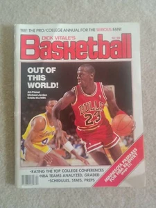 1987-88 DICK VITALE'S BASKETBALL MAGAZINE MICHAEL JORDAN  - Picture 1 of 3