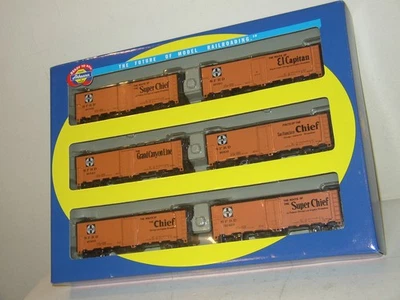 Athearn Santa Fe 40' Ice Refrigerator car 6 pack Reefer 7146 1947 scheme NEW - Image 1 of 4