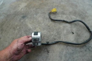 06 SUZUKI BOULEVARD C50 C 50 LEFT HANDLEBAR CONTROL HEADLIGHT SWITCH E-5187 - Picture 1 of 7