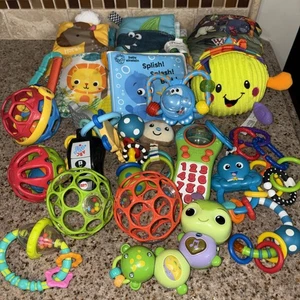 Soft Cloth Toddler Baby Books Baby Toys Rattles Interactive Lot Toys # 330 - Picture 1 of 13