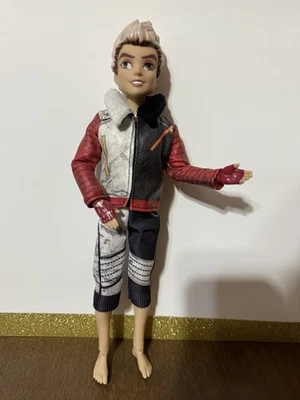 Disney Descendientes Isla de los Perdidos Carlos Deville Niño Muñeca Hasbro Cameron Boyce Foto 1 de 4