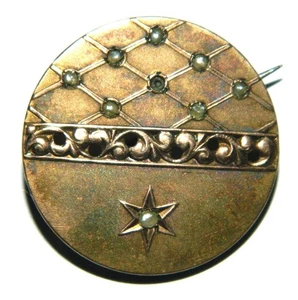 pretty vermilion brooch late 19th century early 1900 - Picture 1 of 3