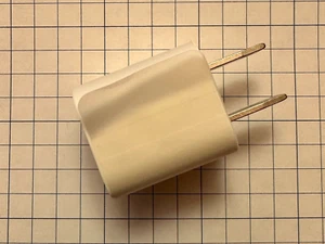 Authentic Apple 5w AC Adapter **NEW** - Photo 1 sur 3