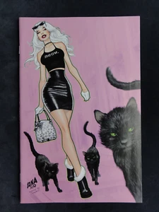 BLACK CAT # 1 (2019) RARE DAVID NAKAYAMA VIRGIN COVER B PINK VARIANT LTD 500! - Picture 1 of 5