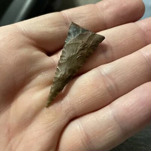 1 3/4 inch triangle Horse Creek chert Tennessee z-7 arrowhead - Picture 1 of 3