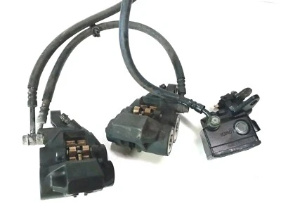 Juego de pinzas de freno delanteras izquierda derecha Yamaha FZ6 FZ6R FZ6RC 2007 04-09. Foto 1 de 2