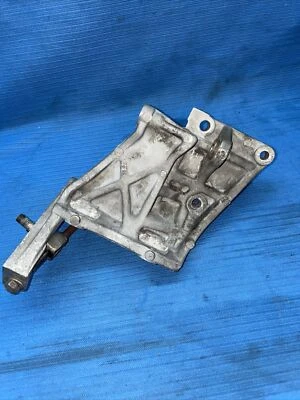 90-96 Nissan 300zx Z32 AC Compressor Bracket OEM NA TT Vg30de - Image 1 of 4