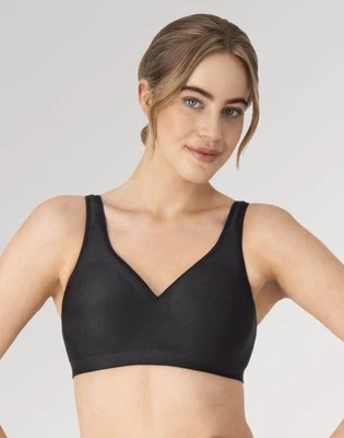 Hanes Comfort Evolution Women’s Wireless T-Shirt Bra with SmoothTec Band - Image 1 of 4