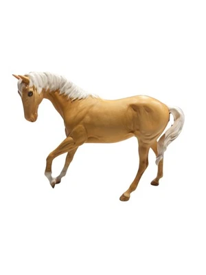 Beswick Arab Palomino Horse Matte MINT CONDITION - image 1 of 4