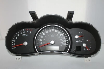 Cuadro de instrumentos velocímetro medidor de panel 06 07 Kia Sedona 45.778 millas Foto 1 de 4