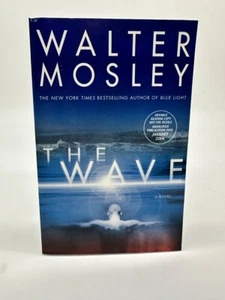 The Wave - Picture 1 of 3