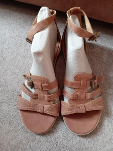 Ladies Timberland Earthkeepers Brown Leather Flat Strappy Sandals Size 7 EU 40. - Picture 1 of 10