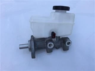 CILINDRO DE FRENO MAESTRO Camioneta Nissan Navara (D40M)(05.2005->) WEBRESERVADA Foto 1 de 4