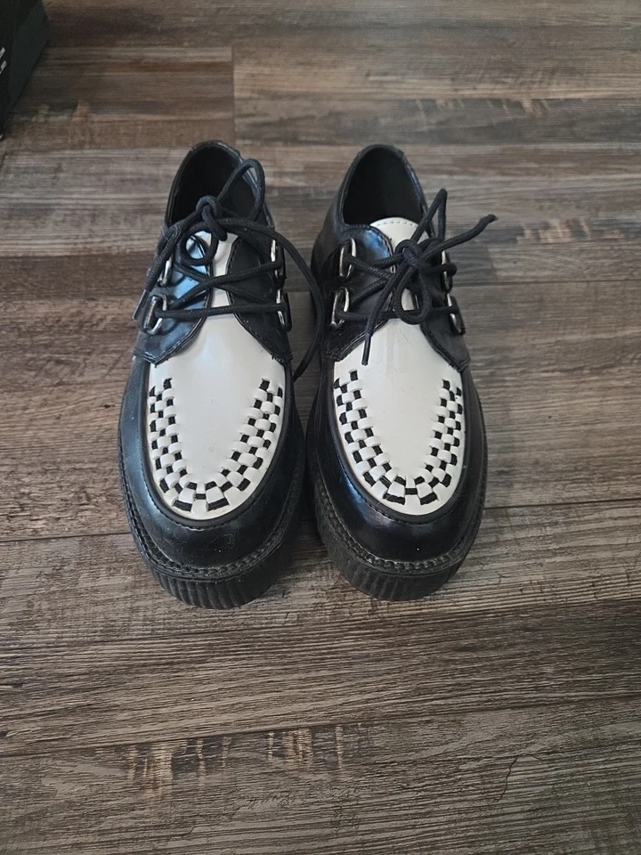 Vintage Y2k T.U.K. Plataforma Creeper de cuero negro blanco talla 6 Foto 1 de 4