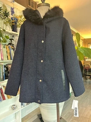 Chaqueta anorak con capucha de piel sintética con detalles para mujer grande nueva con etiquetas Foto 1 de 4