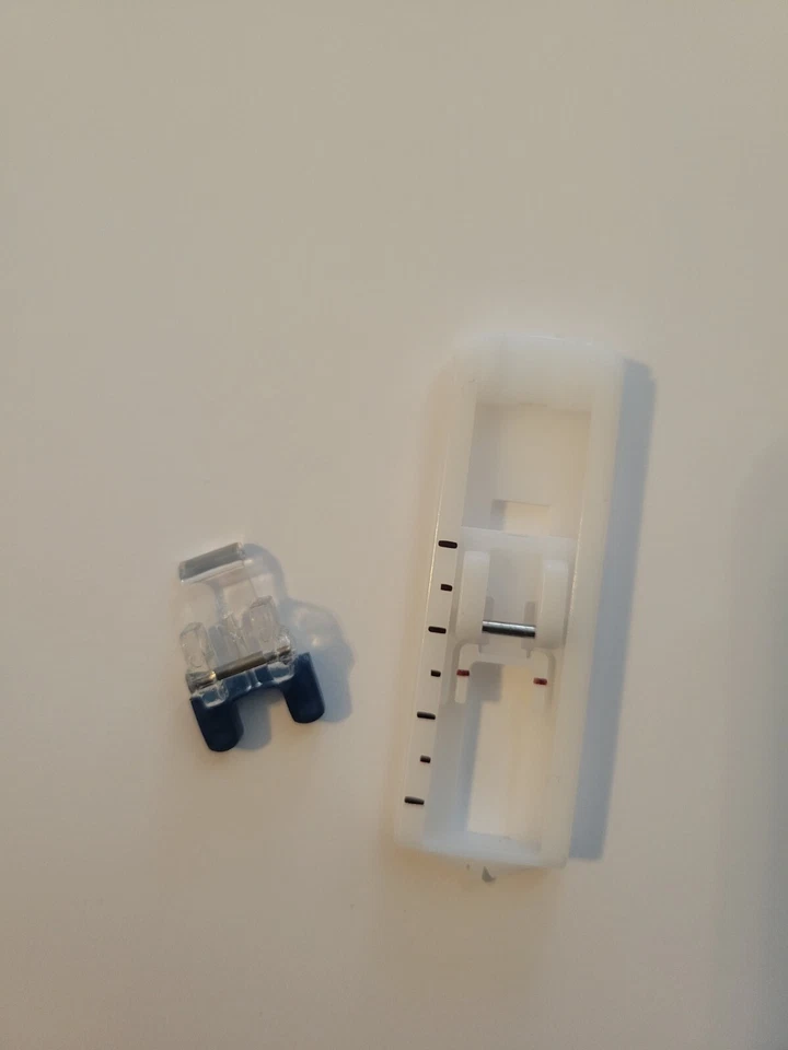 Snap On Buttonhole Presser Foot 2 Pieces Fits Singer Models In Description  - Image 1 of 1