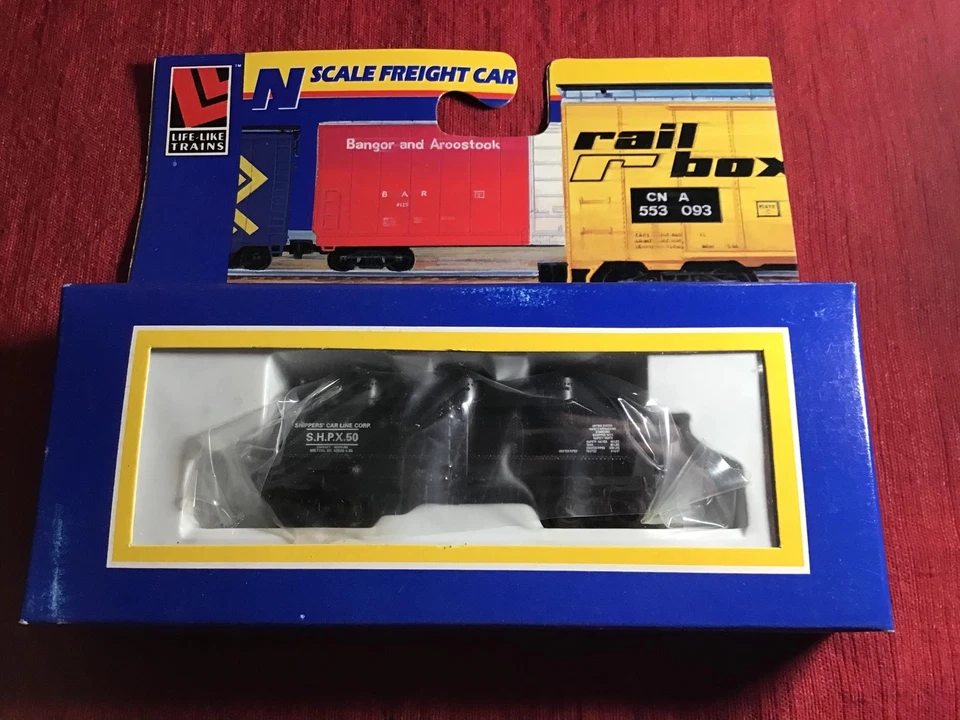 LIFE-LIKE N-SCALE SHPX TANK CAR #7335 BRAND NEW!!! - Image 1 of 4