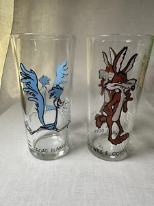 ROAD RUNNER & WILE E. COYOTE 1973 PEPSI COLLECTOR SERIES 6 3/8" TUMBLER GLASSES - Picture 1 of 8