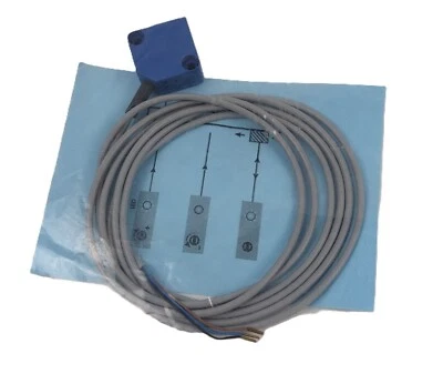 Contrinex LTK-3031-301 Compact Photoelectric Sensor Diffuse 30mm NPN 3-Wire NEW - Image 1 of 4
