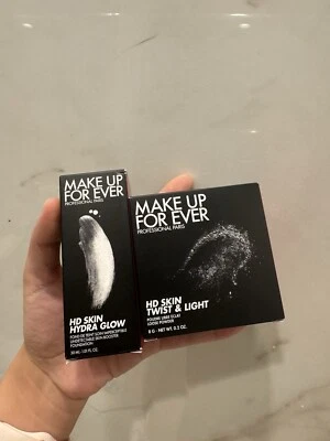 NEW Make Up For Ever Foundation & Loose Powder Full Size Bundle - Image 1 of 4