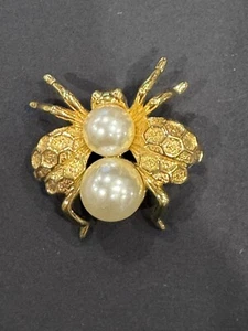 NAPIER Vintage Bubble Bee Goldtone & Faux Pearl Pin - Picture 1 of 7