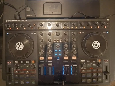 Native Instruments TRAKTOR KONTROL S4 MK2 DJ Controller Tested/working - Image 1 of 4