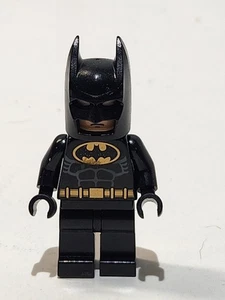 LEGO 7781 Batman Minifigure The Batmobile: Two-Face's Escape - Picture 1 of 7