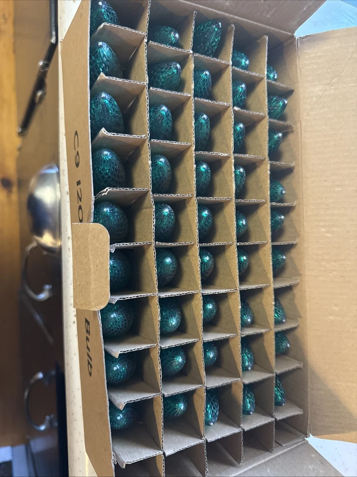 45 Pack C9 Led Replacement Christmas Light Bulb 120V E17 GREEN - Image 1 of 2