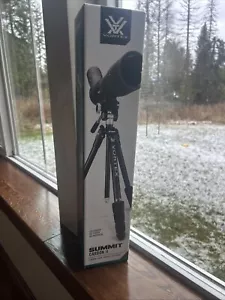 Vortex TR-SMC Summit Carbon II Tripod Kit with 2 Way Pan/Tilt Head - Picture 1 of 5