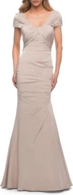 New LA FEMME Pleated Jersey Trumpet Gown In Nude Size 10 $515 - Image 1 of 4