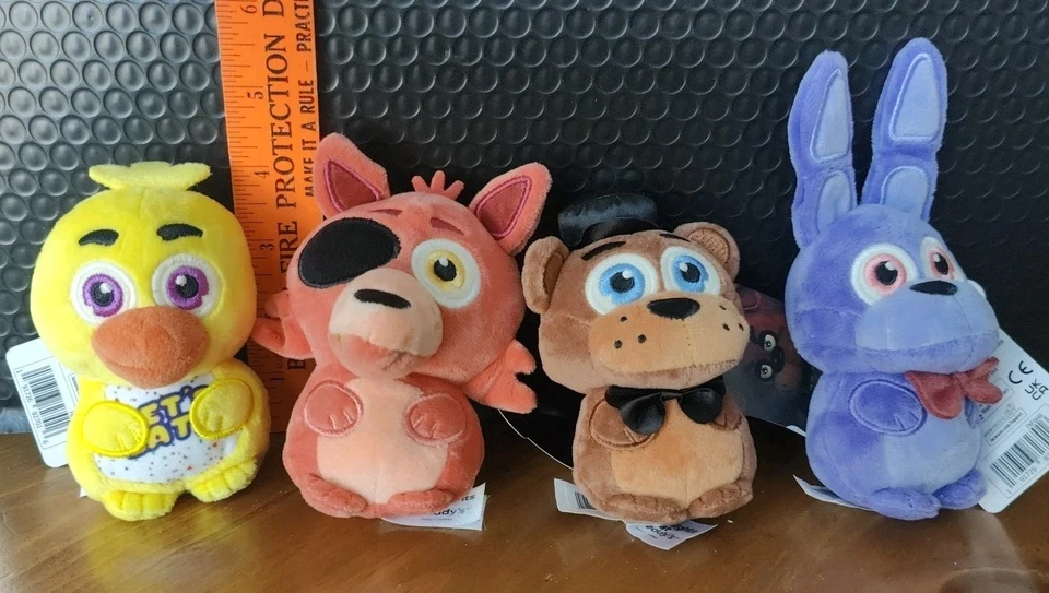 Jazwares Five Nights at Freddy's FNAF 4" Mini Plush RARE Cupcake w/TAG