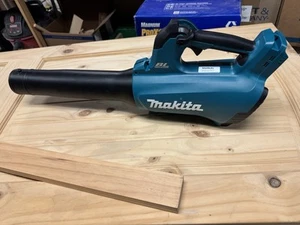 Makita XBU03 18V Brushless Cordless Blower With Battery And Charger - Picture 1 of 5