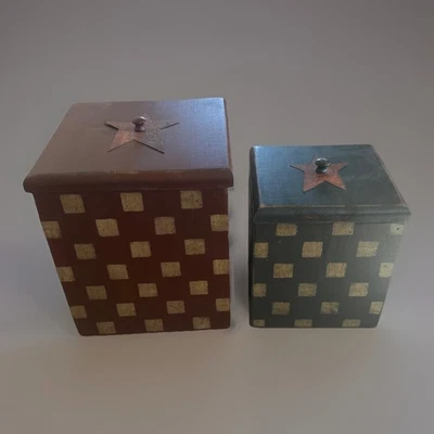 Set Of 2 Rustic Decorative Wood Boxes With Checkered Design And Star On Lid - Image 1 of 4
