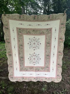 Handmade French Country Quilt Wall Tapestry Baby Quilt - Picture 1 of 10