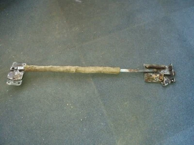 MORRIS MINOR 1000 4 DOOR SALOON LH LEFT HAND REAR DOOR LOCK ASSEMBLY MECHANISM - Image 1 of 4