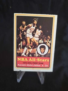 1973-74 Topps - #50 Kareem Abdul-Jabbar - Imagen 1 de 2