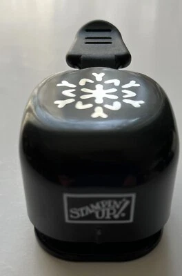 Stampin' Up Punch "Snowflake" NEW - Image 1 of 4
