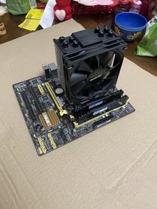 Asus B85M-E/CSM I7-4770 Combo With 8gb 2x4 DDR3 Ram 1600mhz ID-Cooling SE-214-XT - Afbeelding 1 van 5