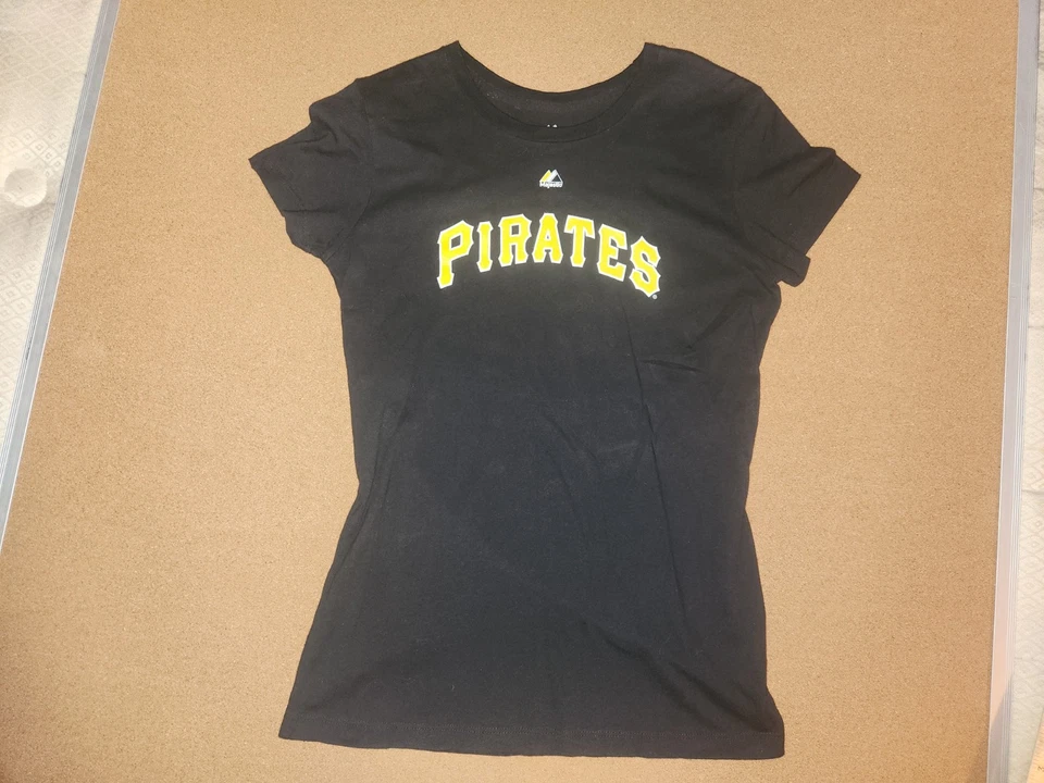 CAMISA ANDREW MCCUTCHEN #22 PIRATES PLAYER Negra Manga Corta Mujer Mediana  Foto 1 de 4