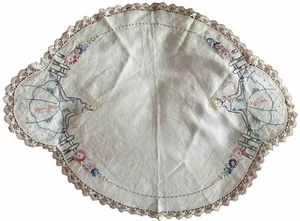 Large Antique Doile Vintage Tabletop Cloth With Lady Flowers Embroidered - Picture 1 of 5