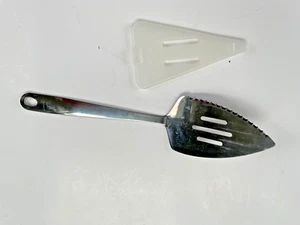 Farberware Pie Cake Server Slotted Serrated Spatula 10" Metal Shiny - Picture 1 of 6