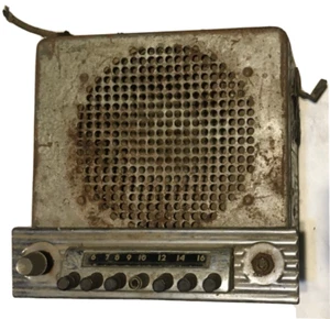 la la laaa STUDEBAKER - PHILCO MODEL S4627 -- 6 VOLT - Picture 1 of 8