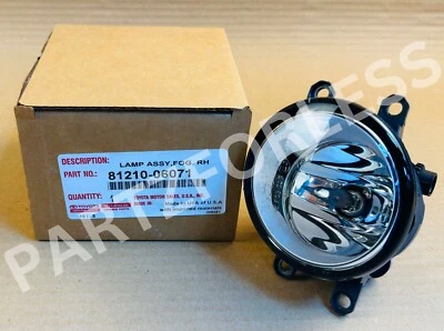 81210-06071 TOYOTA GENUINO CAMRY RAV4 COROLLA CONJUNTO DE LÁMPARAS, NIEBLA, DERECHA NUEVO OEM Foto 1 de 4